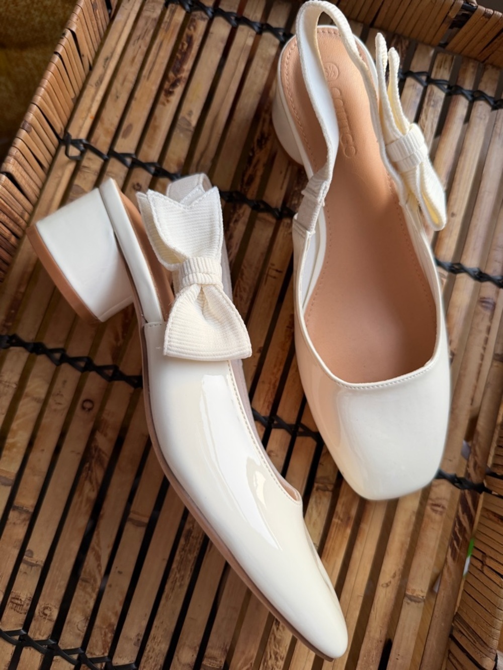 Coutgo Ivory Patent Slingback Heels Bow Detail Block Heel Women’s 6.5 Bridal NEW